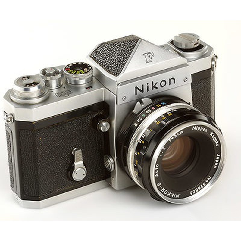 Nikon F (eyelevel, chrome, first 100, cloth shutter)