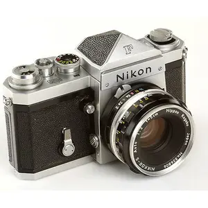 Nikon F (eyelevel, chrome, first 100, cloth shutter)