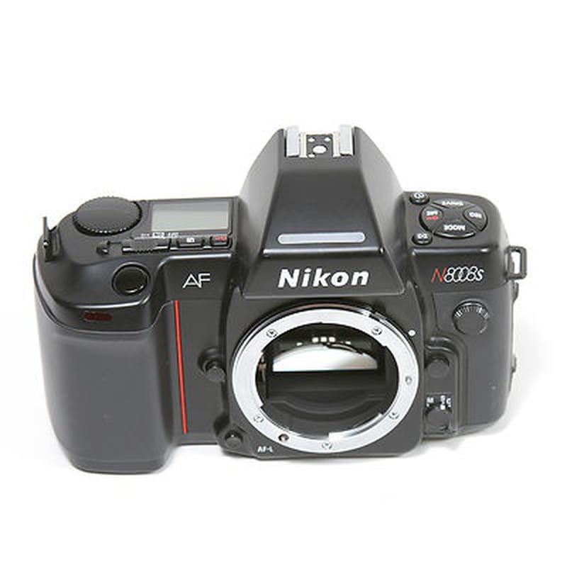 Nikon N8008 s