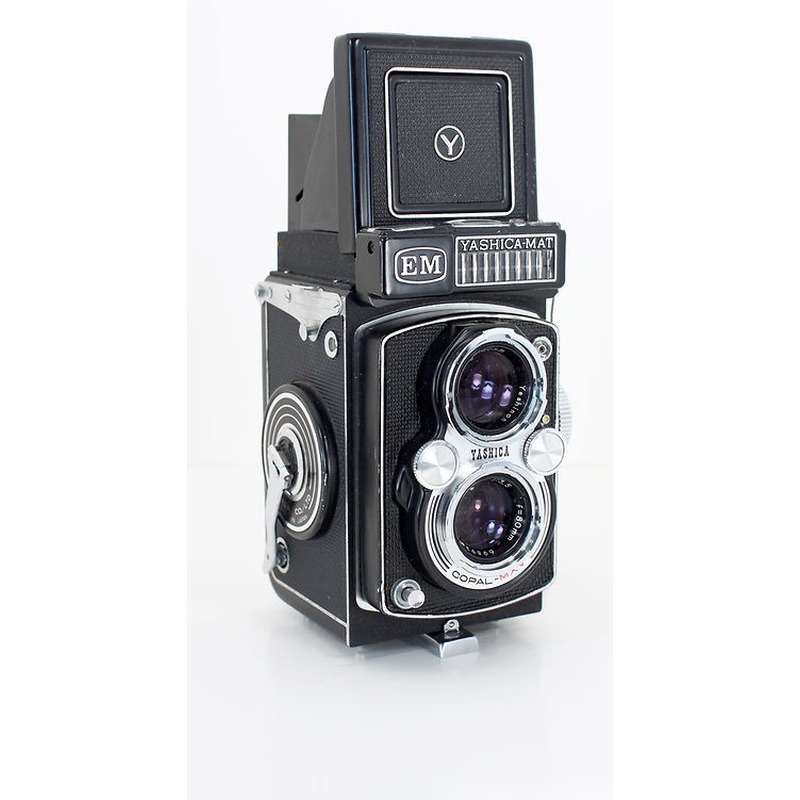Yashica-Mat EM