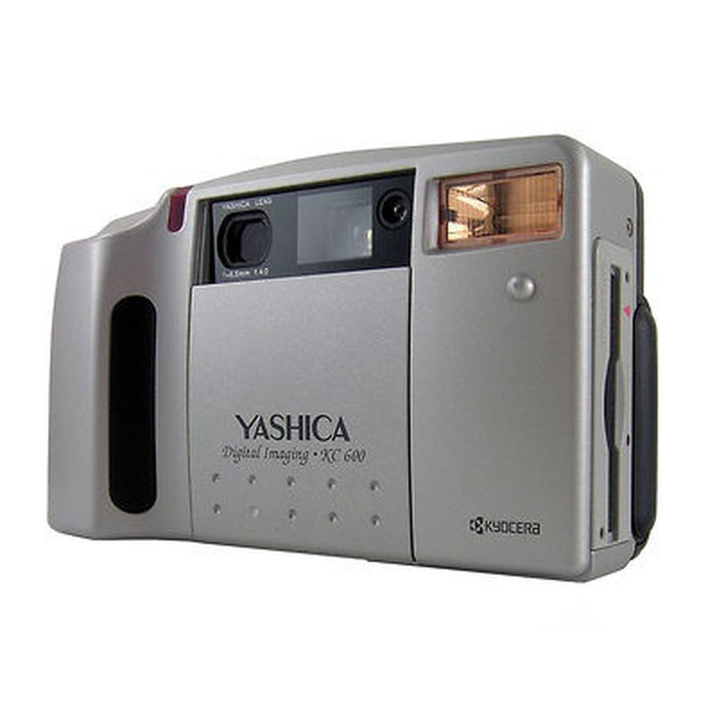 Yashica KC 600